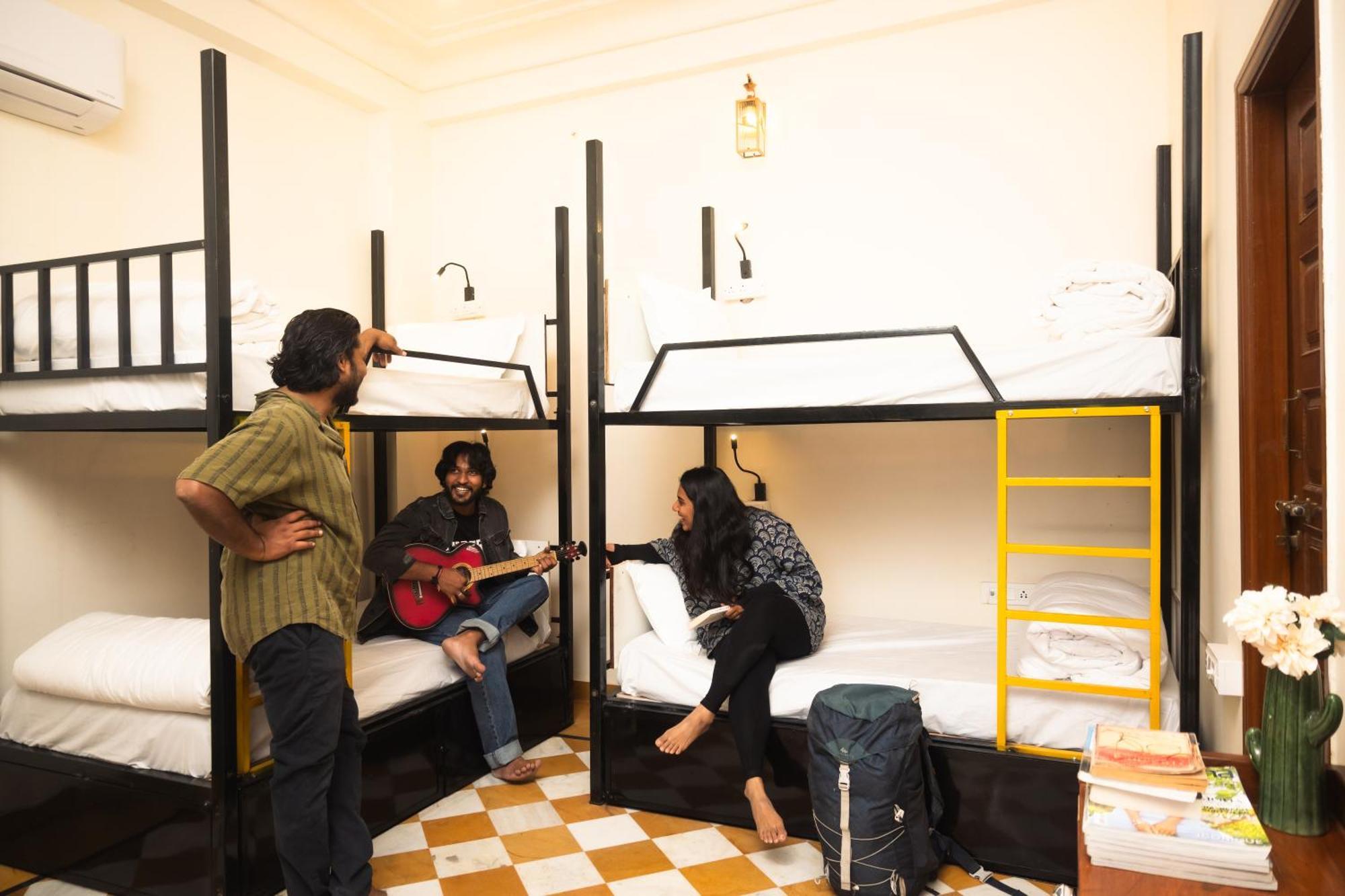 Banana Hostel Pushkar Extérieur photo